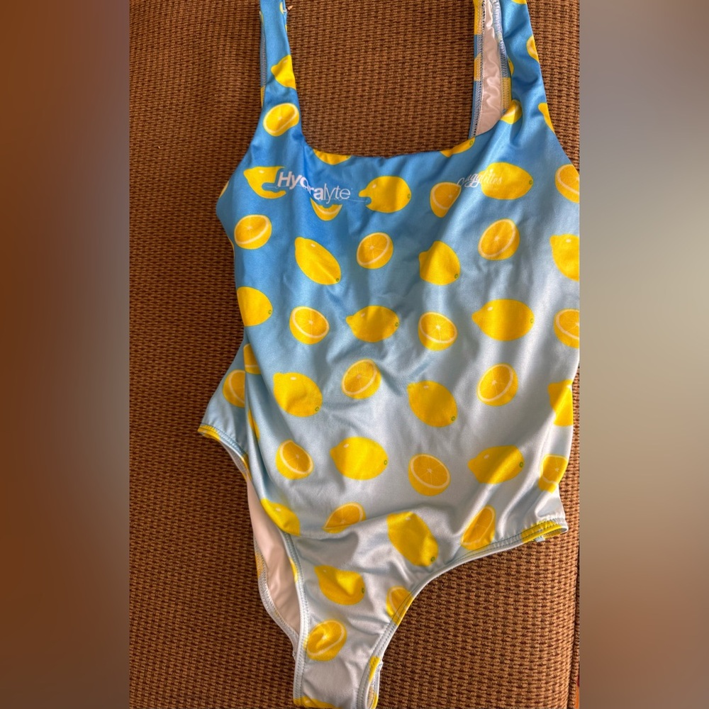 Budgy Smuggler one piece women size 14
